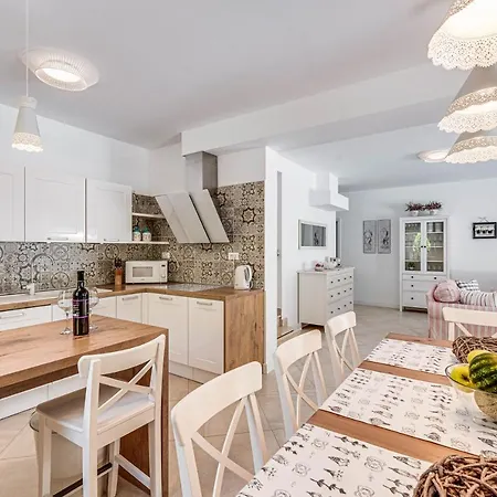 Natasha - Charming Istrian With Private Heated Pool Villa Ruzici (Sveta Nedelja)
