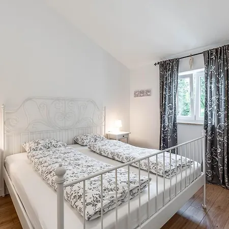Villa Natasha - Charming Istrian With Private Heated Pool *