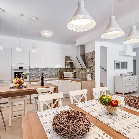 Villa Natasha - Charming Istrian With Private Heated Pool *